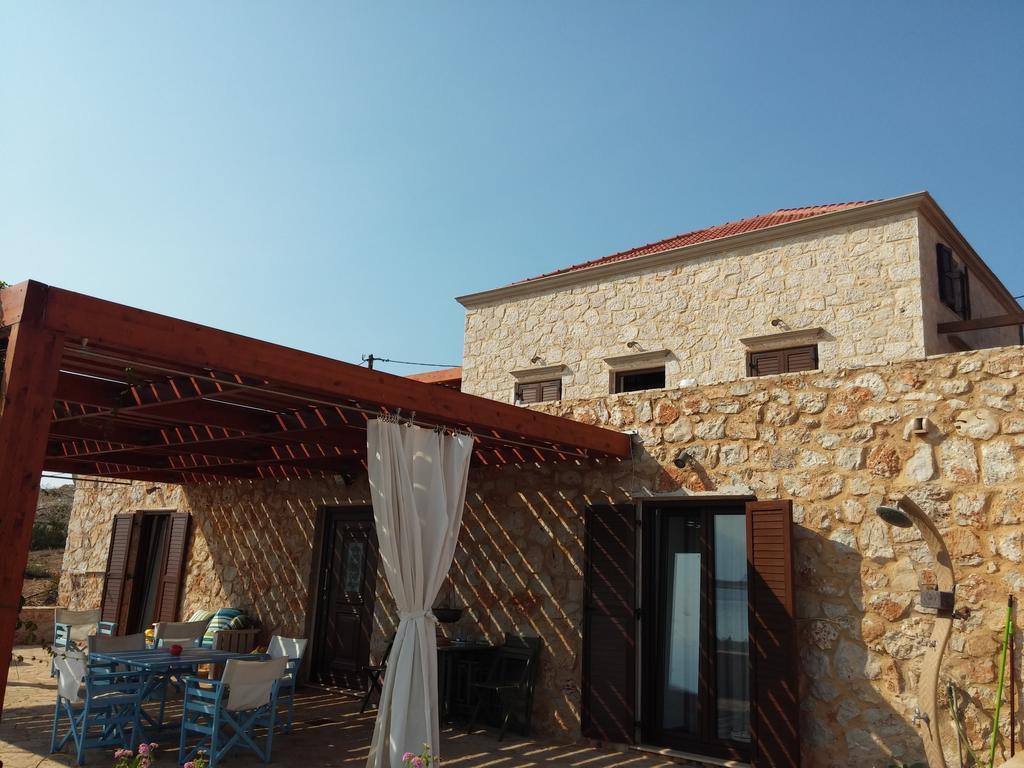 Villa Romanza Beach Villa Chalki Town Exterior foto