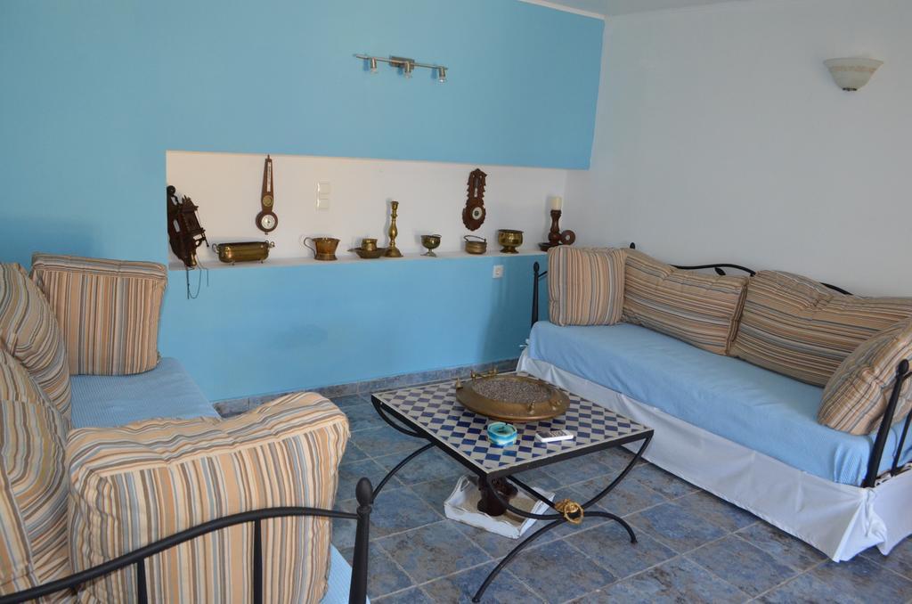 Villa Romanza Beach Villa Chalki Town Exterior foto